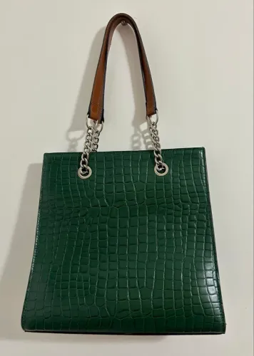 Bolsa de couro verde aredda