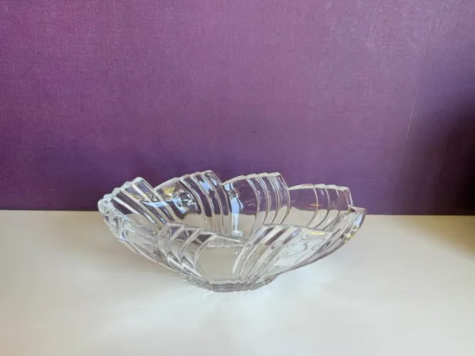 Cesta decorativa de vidro