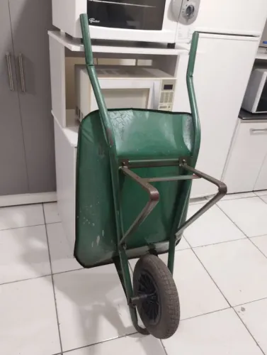 Carrinho de mão 