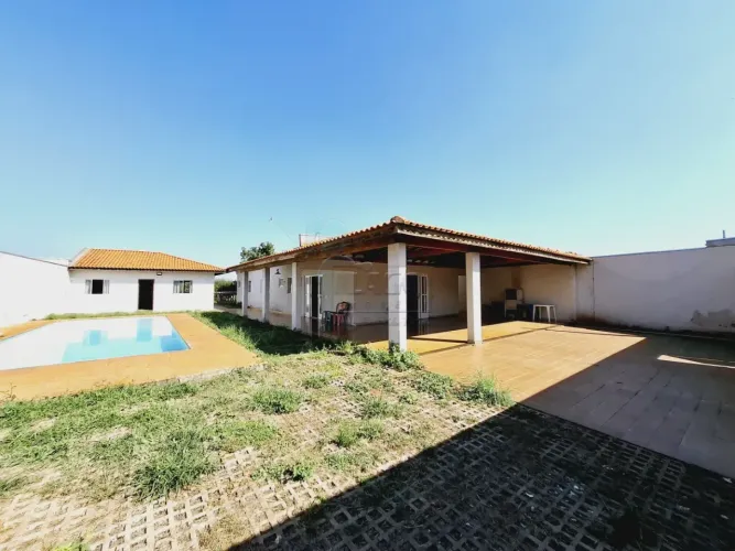 Casa de 400m² com 04 quartos sendo 02 suítes à venda - Recanto do Rio Pardo