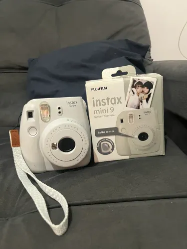 Vendo instax mini 9 usada