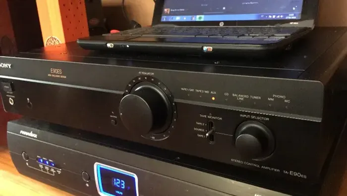 Pré-amplificador Sony TA-E90ES