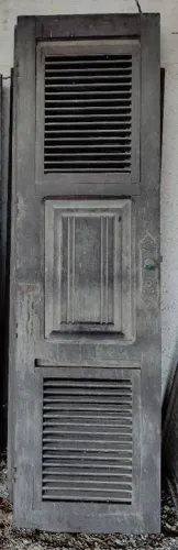 Porta de Sucupira Maciça , Almofadada + Veneziana , Usadas 1,32 x 2,30 ( 2 folhas)