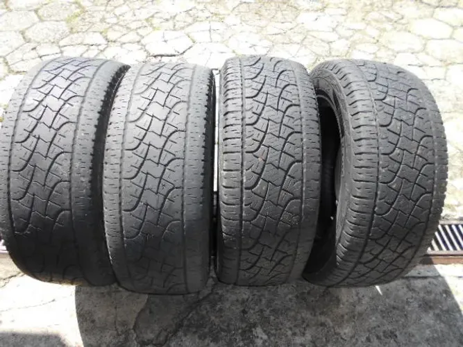 4 Pneus Pirelli Scorpion 235/60/16