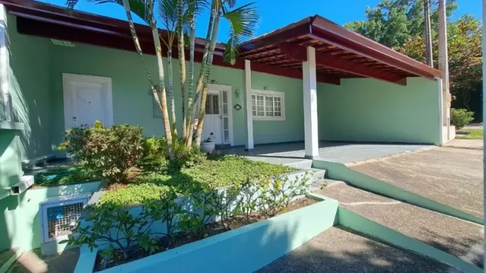 Casa - 3 dormitórios -185 m² - Urbanova - Cond.Eldorado