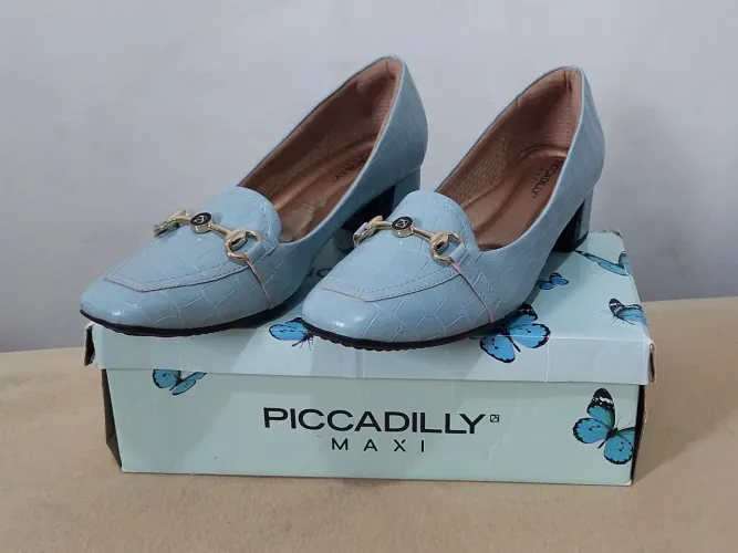 Sapato Picadilly Maxi Azul Sky Couro Croco Salto Bloco Baixo Ed. Limitada