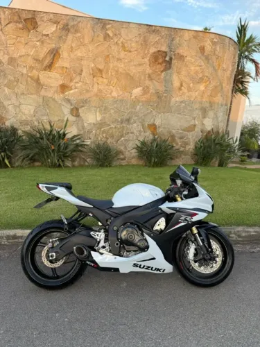 Suzuki GSX-R 750 W SRAD 2015/15 ? 42.000km