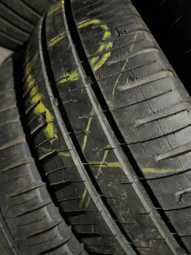 Pneu 175/70/14 Michelin 70 % vida útil