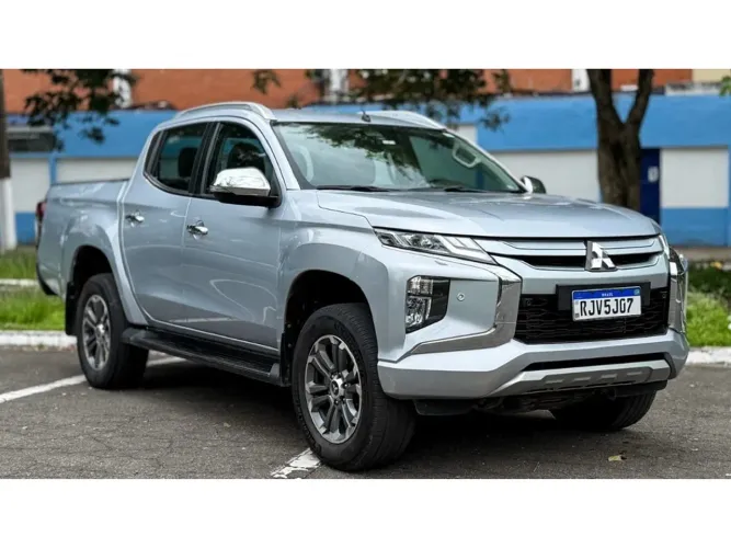 Mitsubishi L200 2.4 16V Turbo Diesel Sport GL CD 4P 4X4 Manual 2022