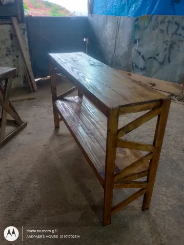 Aparadores de pinus
