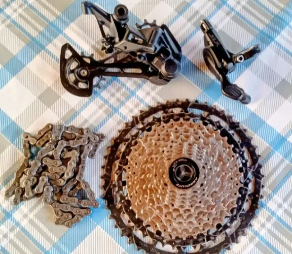 Passador SLX e cambio SLX 12v Shimano mod 7100. 