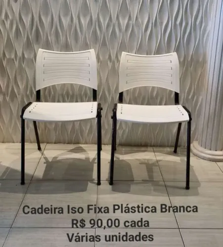 Cadeira Iso Plástica Branca - R$ 90,00