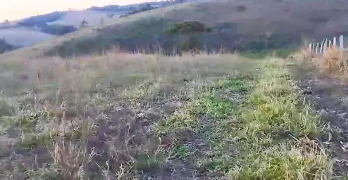 Vendo esse terreno na zona rural manhosa ( rodeio).