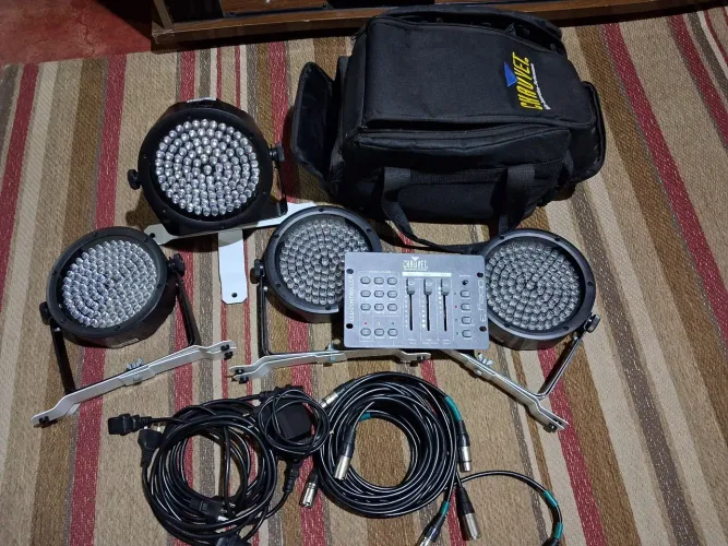 Iluminação Chauvet PAR LED 56