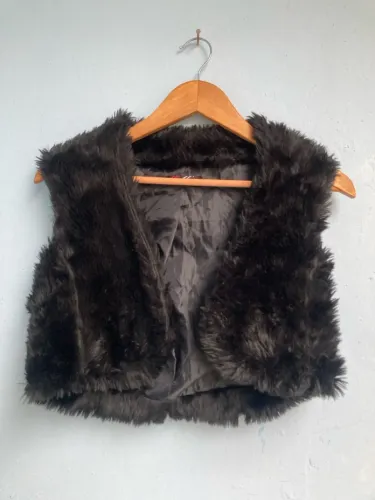 Colete de Pelinho Feminino Preto, Tam P