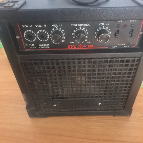 Amplificador p Teclado/Guitarra