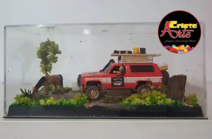 Diorama Blazer Vermelha Escala 164