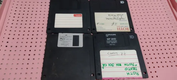 4 Disquete de PC NO ESTADO