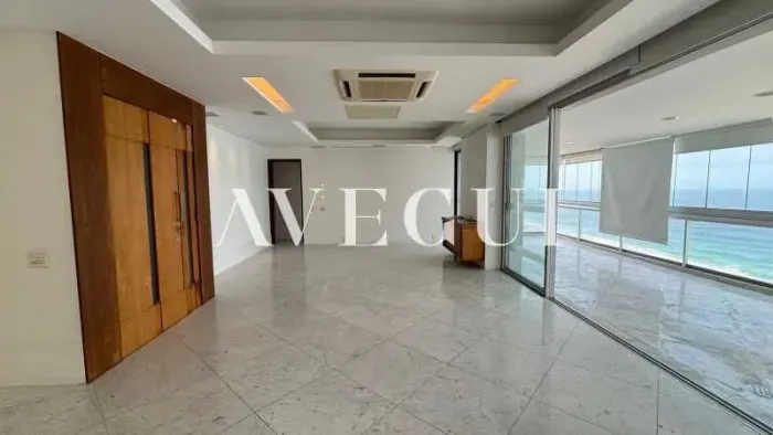 Apartamento 2 quartos com varanda e vista mar na Delfim Moreira - Leblon