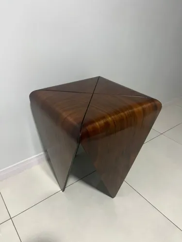 Mesa lateral pétala