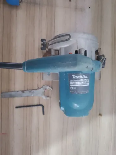 Serra Mármore Makita semi nova  