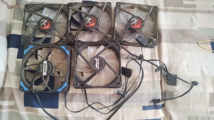 Kit 5 ventoinhas sem rgb funcionando normalmente