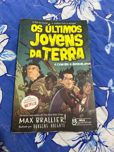 Livro Os últimos jovens da terra 