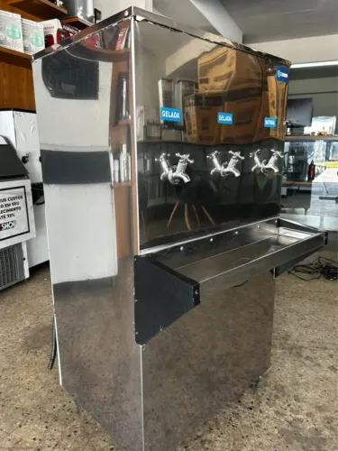 Bebedouro de Água 100 Litros
