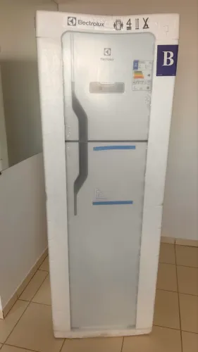GELADEIRA ELETROLUX 371 LITROS TPO FREEZER FOSS FREE