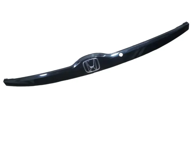 Friso Tampa Traseira Honda New Fit 2015 Com Detalhe Colado