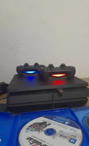 Playstation 4 - Console