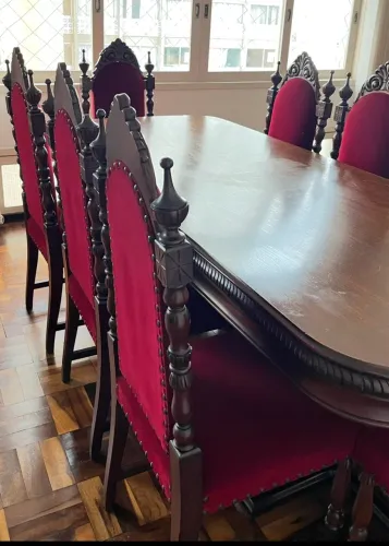 Mesa de jantar clássica com cadeiras Estilo Luís XV
