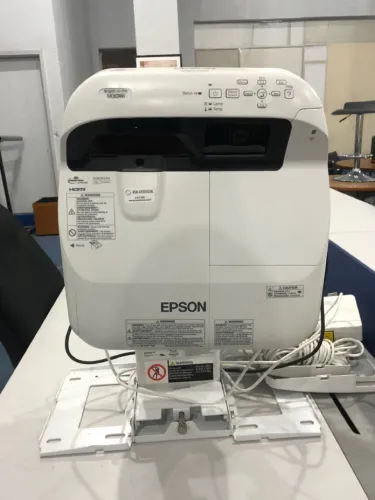 Projetor Epson BrightLink Pro 1430Wi