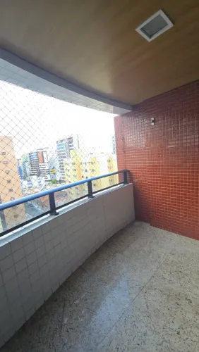 VENDO APARTAMENTO COM 3/4 SENDO 2 SUÍTES E COM DEPENDÊNCIA DE SERVIÇO, NA JATIUCA!