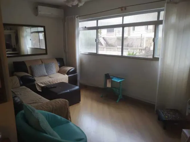 Apartamento : / Residencial / Glória