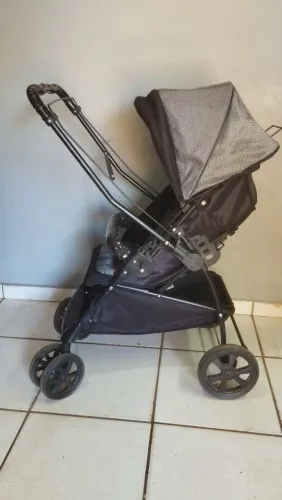 Carrinho de bebe Galzerano semi novo