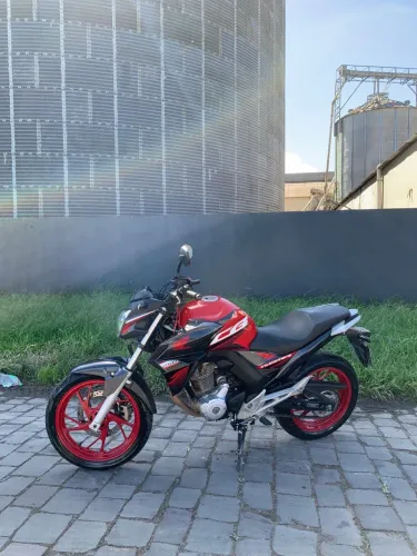 Vende-se CB Twister