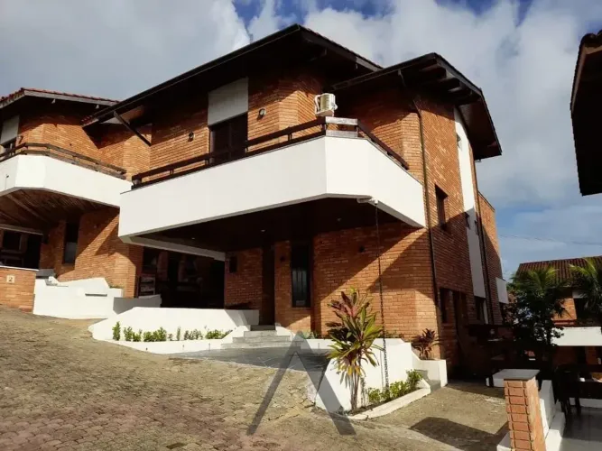 Casa com 5 quartos, 340 m² - Venda R$ 1.390.000 ou Aluguel por R$ 6.650/mês + Cond. e IPTU