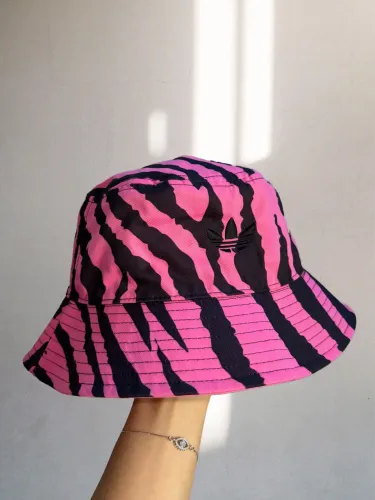 Chapéu bucket adidas dupla face