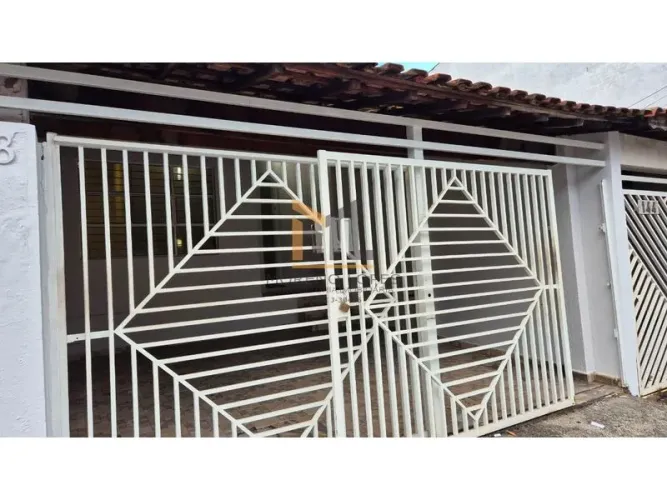 Casa A Venda com 2 Quartos - Jardim Paecambu - Sorocaba - Sp