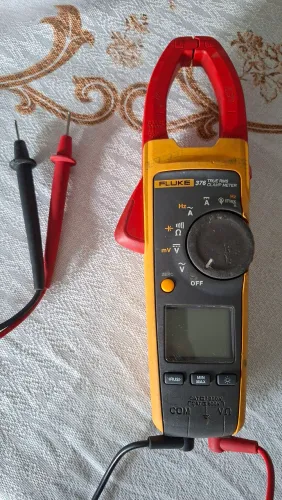 Alicate Amperímetro Fluke 376 FC Digital 2500A True RMS iFlex