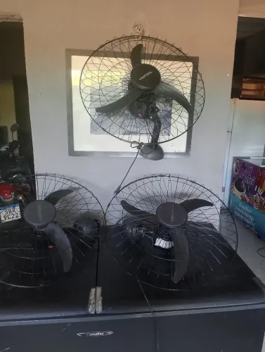 3Ventiladores de parede 