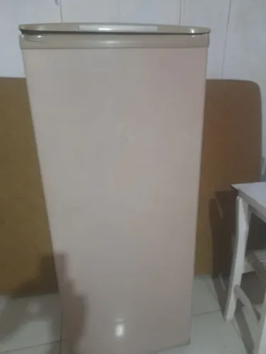Vende-se geladeira funcionando perfeitamente