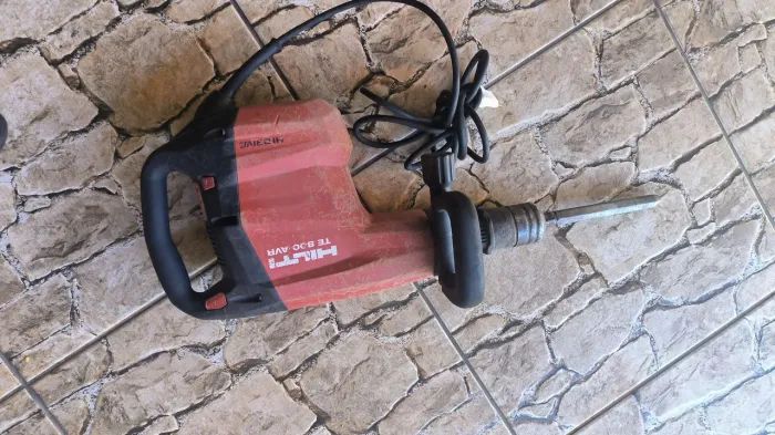 Martelete Hilti TE 800 AVR.