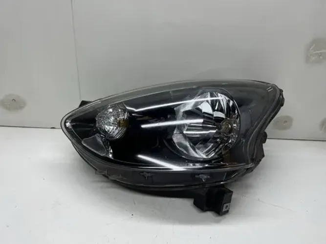 Farol Esquerdo Nissan March 2017 Mascara Negra Esquerdo/motorista