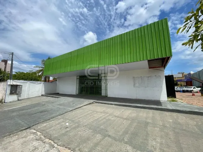 Salão Comercial com 300m² Próximo à Fernando Corrêa
