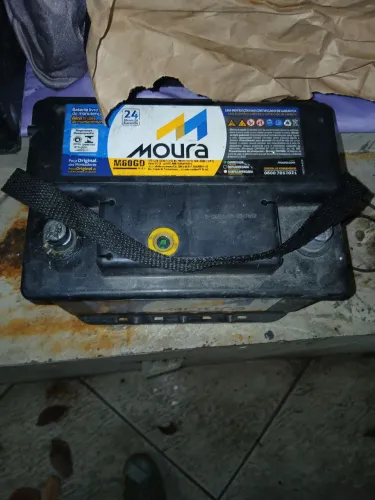 Bateria 12volts marca Moura