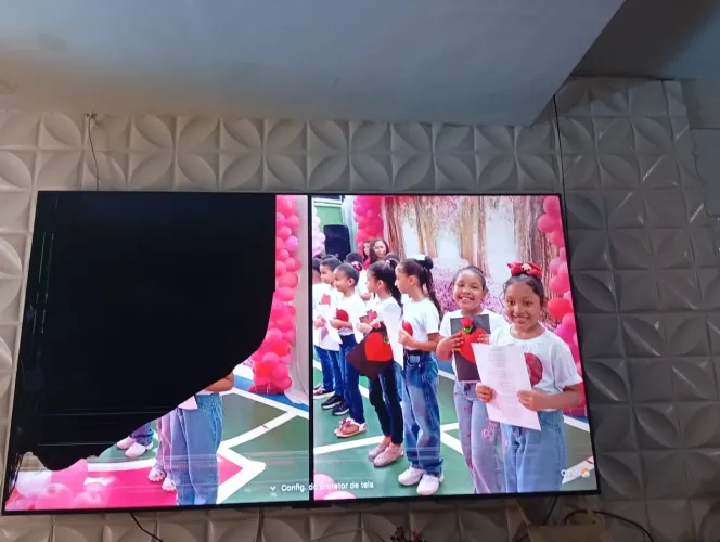 vendo Tv 75 polegadas marca TCL com problema na tela