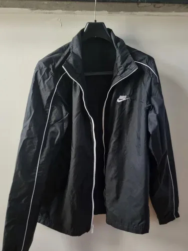 Conjunto corta vento Nike