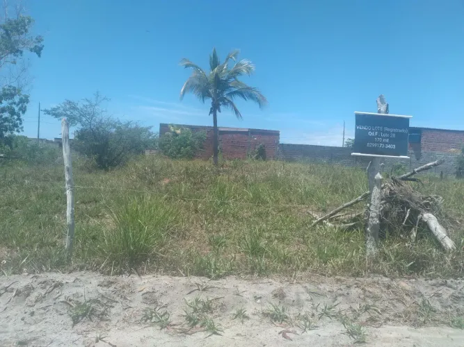Vendo Lote no loteamento trevo do francês rua da prancha. Lote registrado.